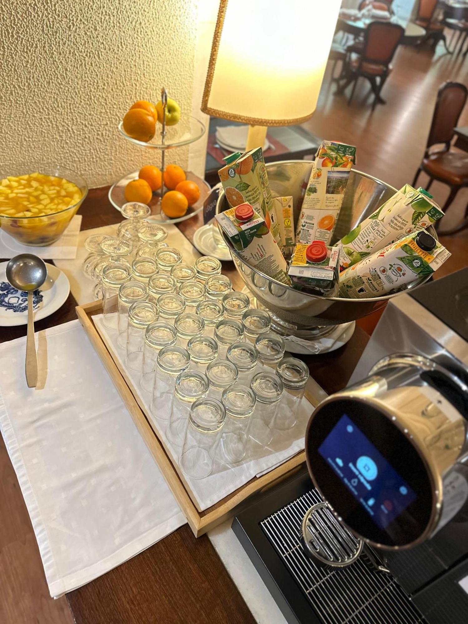 若昂派得罗酒店 阿威罗 外观 照片